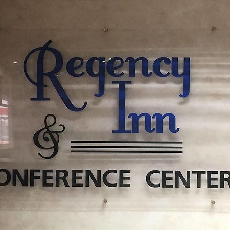Regency Inn And Conference Center Clinton Esterno foto