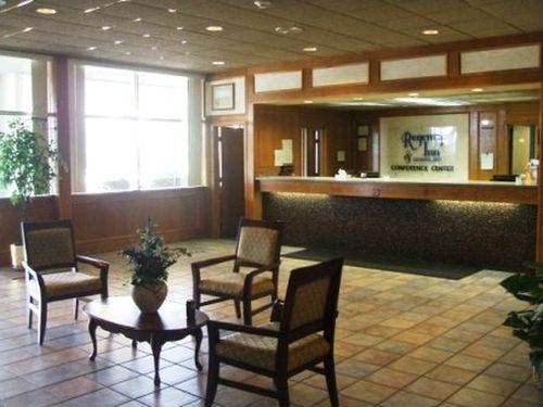 Regency Inn And Conference Center Clinton Interno foto