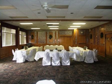 Regency Inn And Conference Center Clinton Servizi foto
